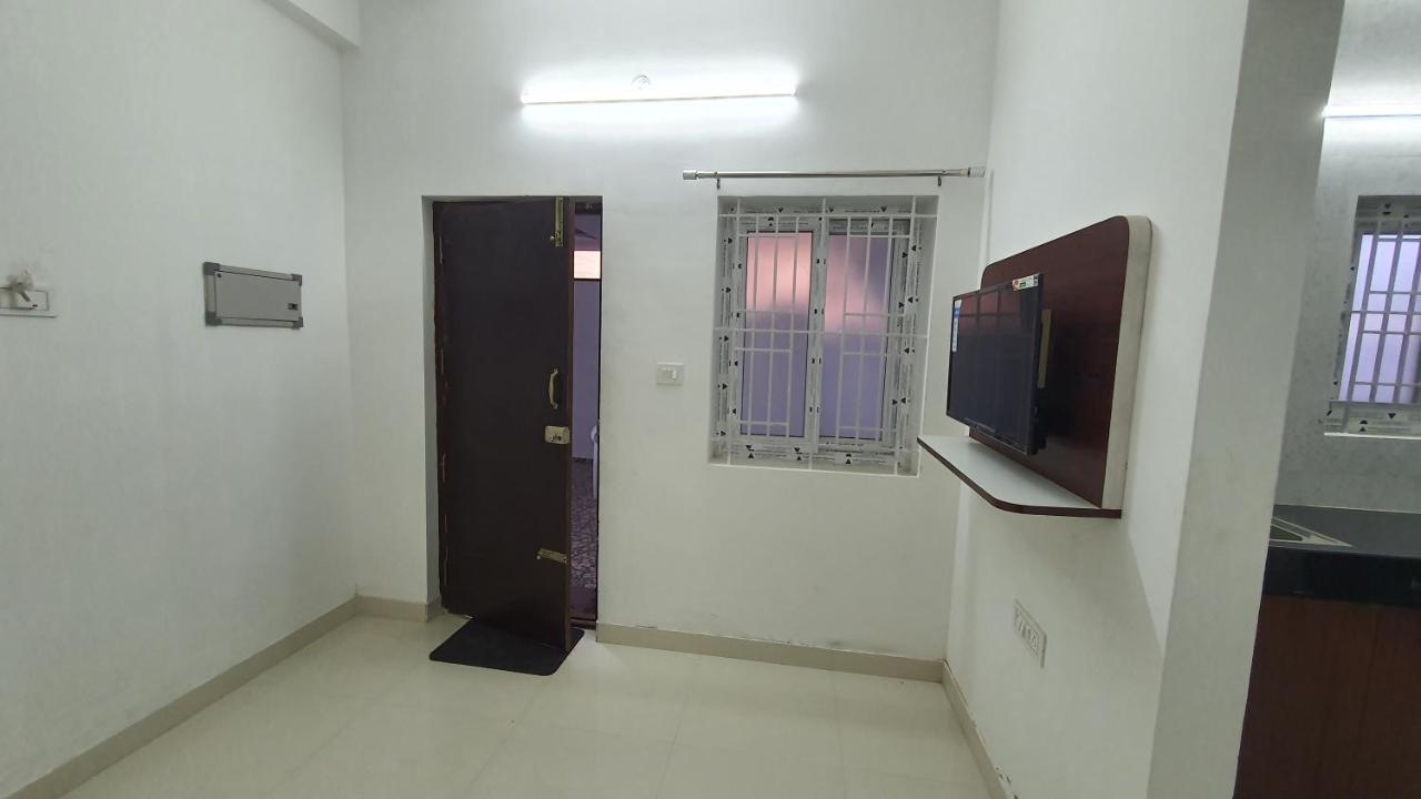 Jr Service Apartment Hotel Coimbatore Exterior photo
